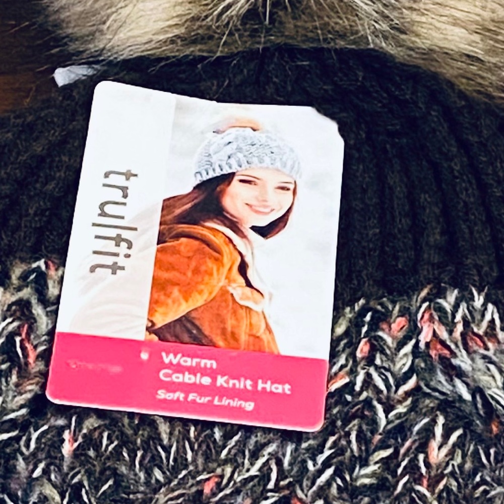 🌟2xHP🌟WARM Brown Cable Knit Beanie by trufit OS - Picture 7 of 8